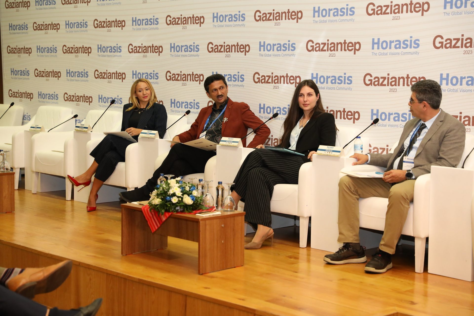 https://server1.horasis.org/wp-content/uploads/2023/11/Vivek-Atray-Founder-Vibrant-Advisory-Services-India-Developing-Mobile-Globalized-Disaster-Management.jpg